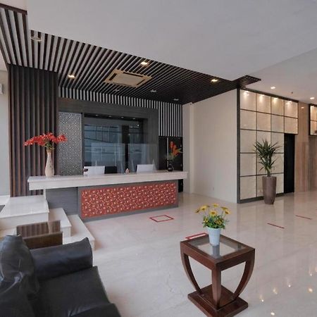 All Nite & Day Hotel Yogyakarta - Gejayan Εξωτερικό φωτογραφία